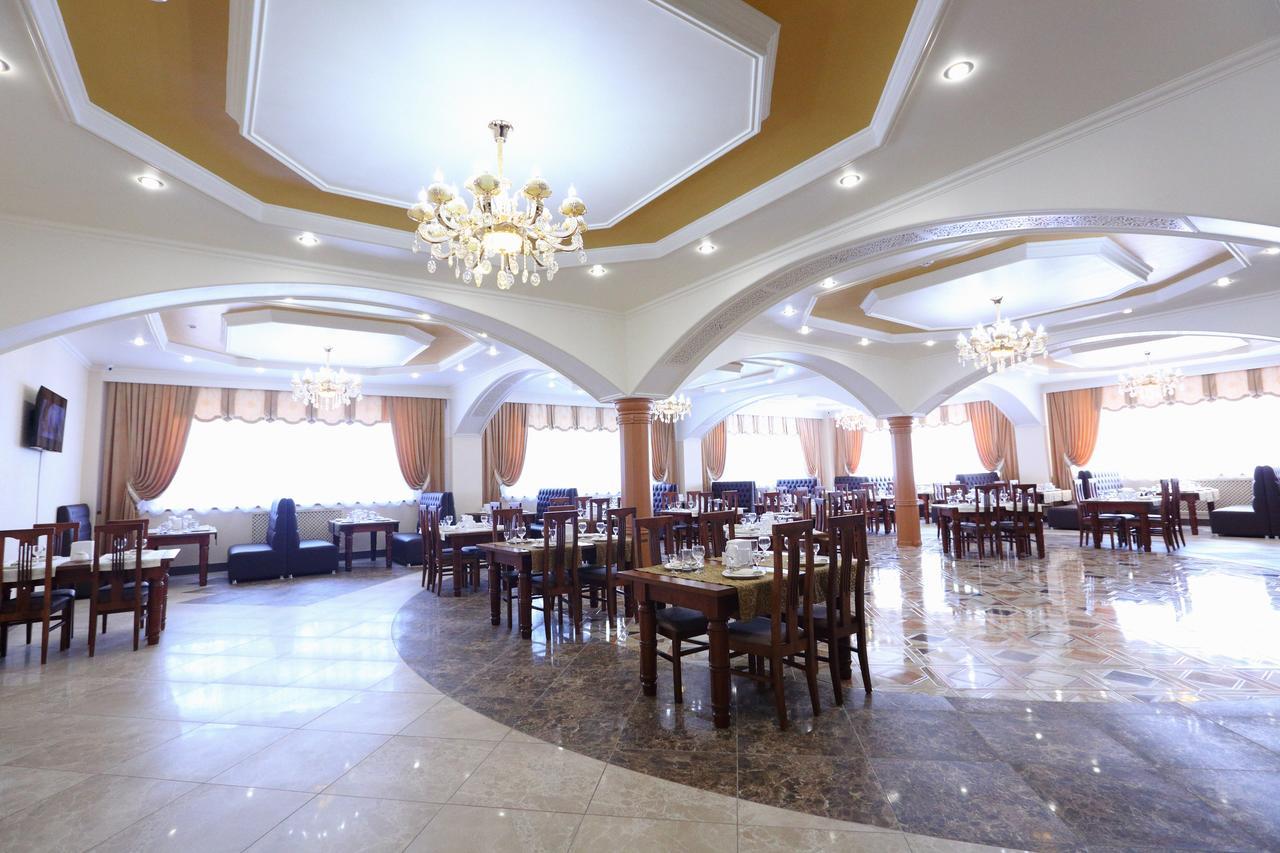 Hotel Bahetle Ekibastuz Ngoại thất bức ảnh