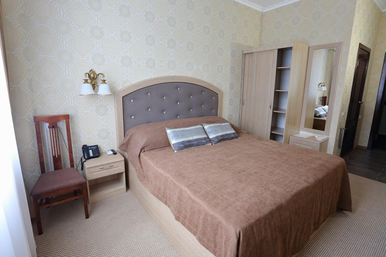 Hotel Bahetle Ekibastuz Ngoại thất bức ảnh